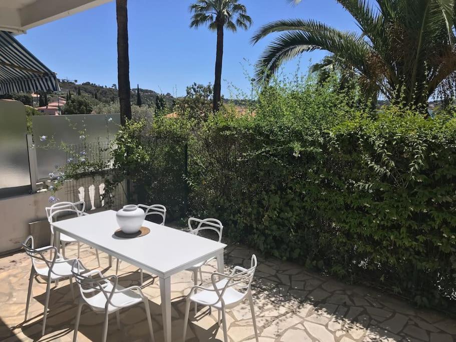 Bandol Roc Beach Vue Mer Grand T3 Face A La Plage Avec Parking Εξωτερικό φωτογραφία